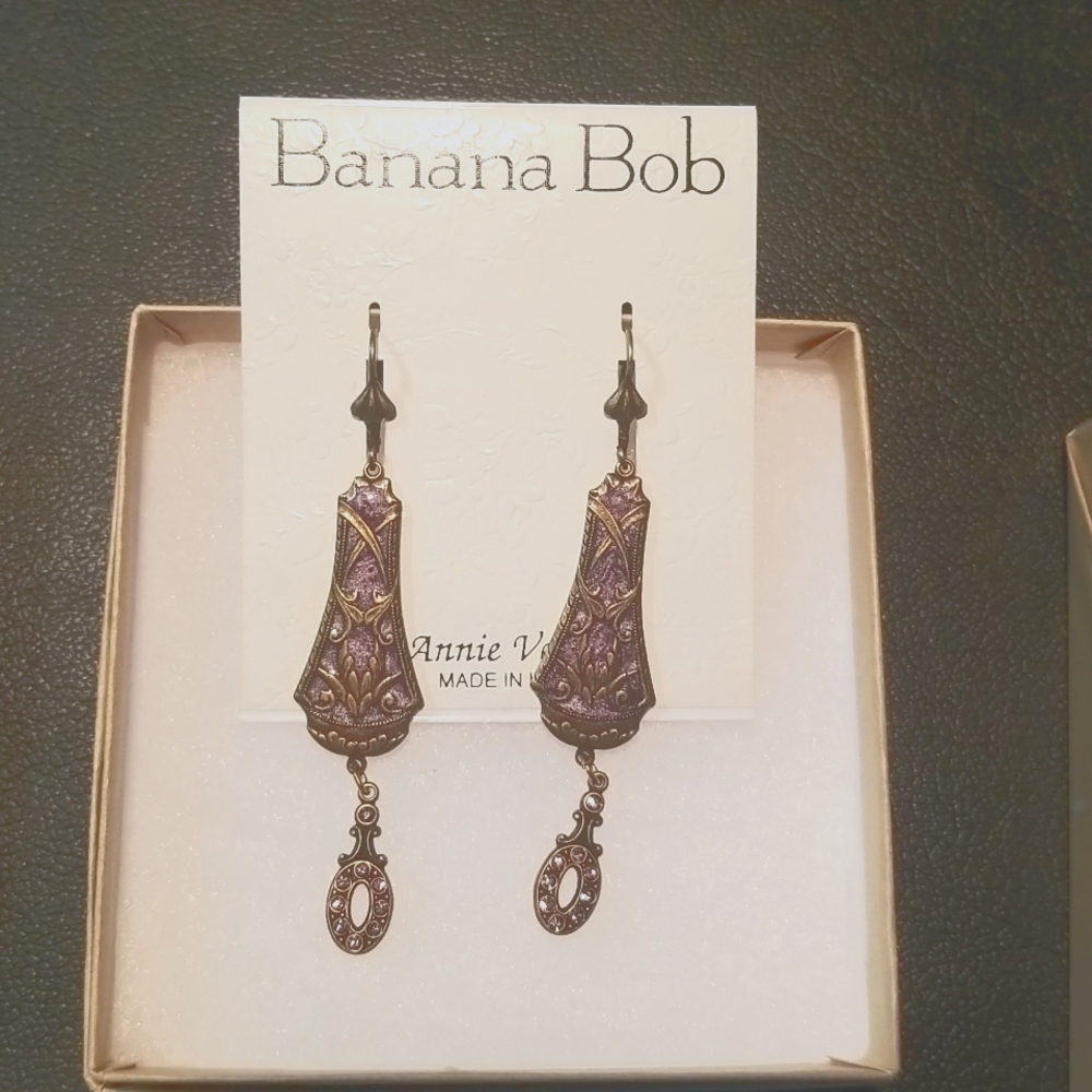 Vintage Banana Bob earrings